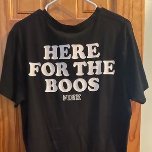 PINK VS black tshirt.